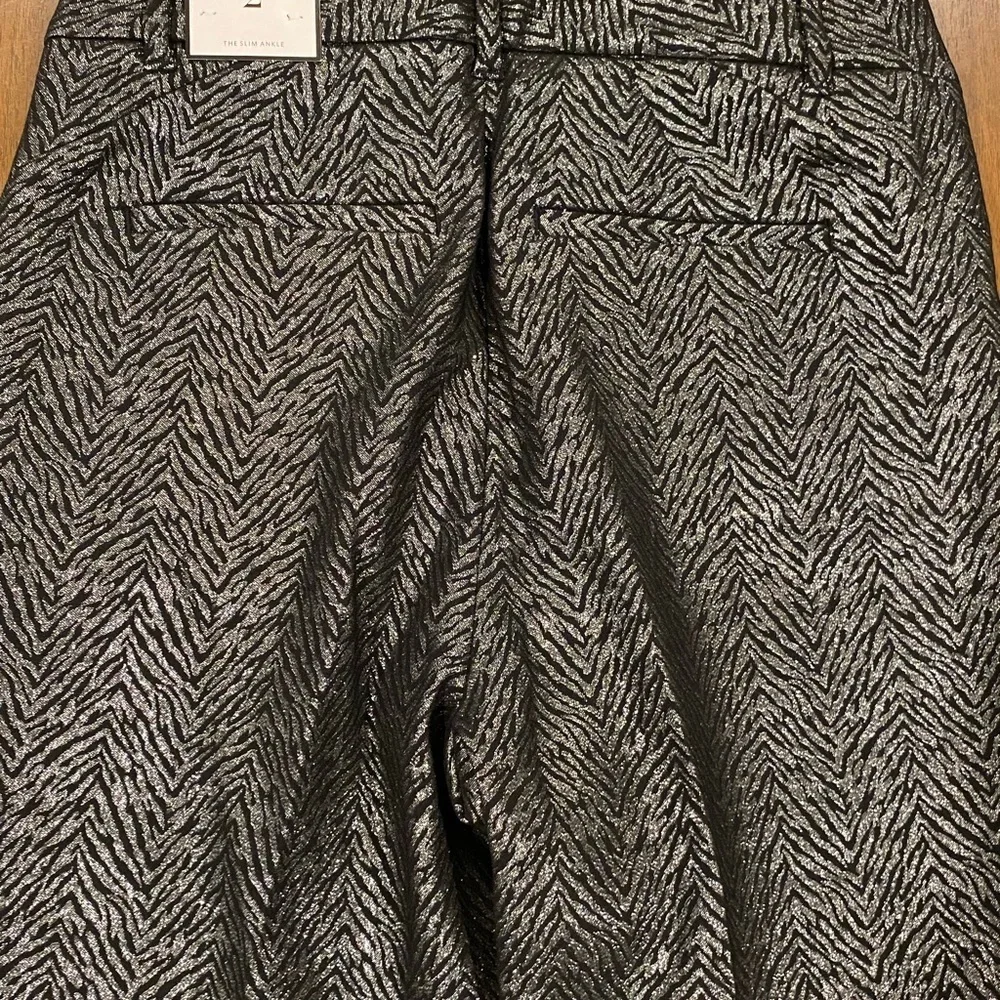 White House Black Market Black & Silver Patterned Skinny Pants